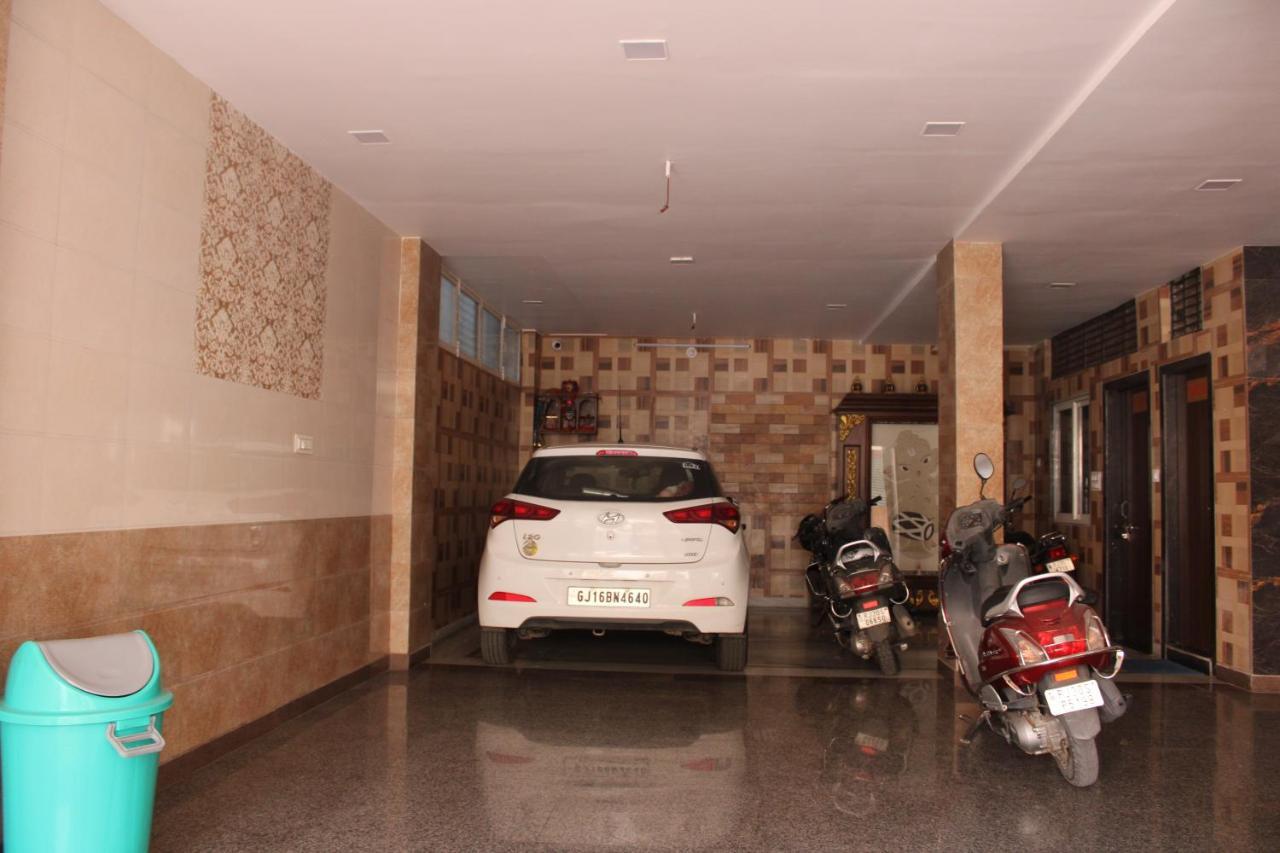 Maruti Group Of Hotels - Shri Naman Nāthdwāra Exterior foto